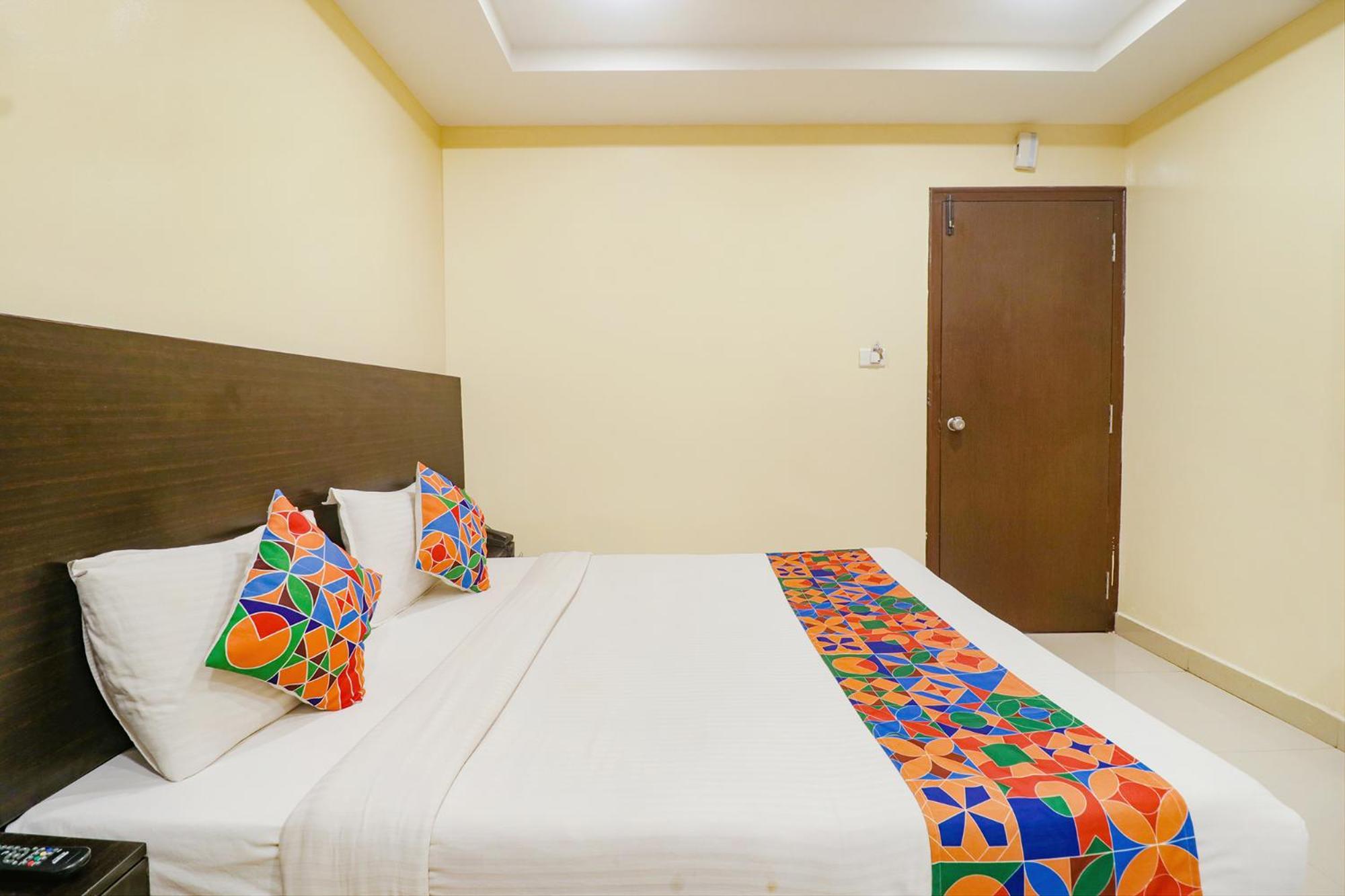 Fabhotel Champion Residency - Kr Puram Бангалор Экстерьер фото